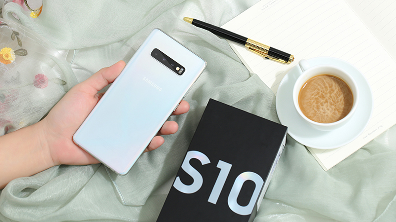 Thiết kế điện thoại Samsung Galaxy S10 chính hãng