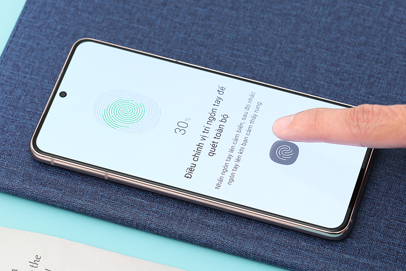Samsung Galaxy S21 5G | Trang bị mở khóa vân tay siêu âm đặt dưới màn hình
