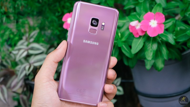 Cảm biến vân tay mặt lưng ở điện thoại Samsung Galaxy S9